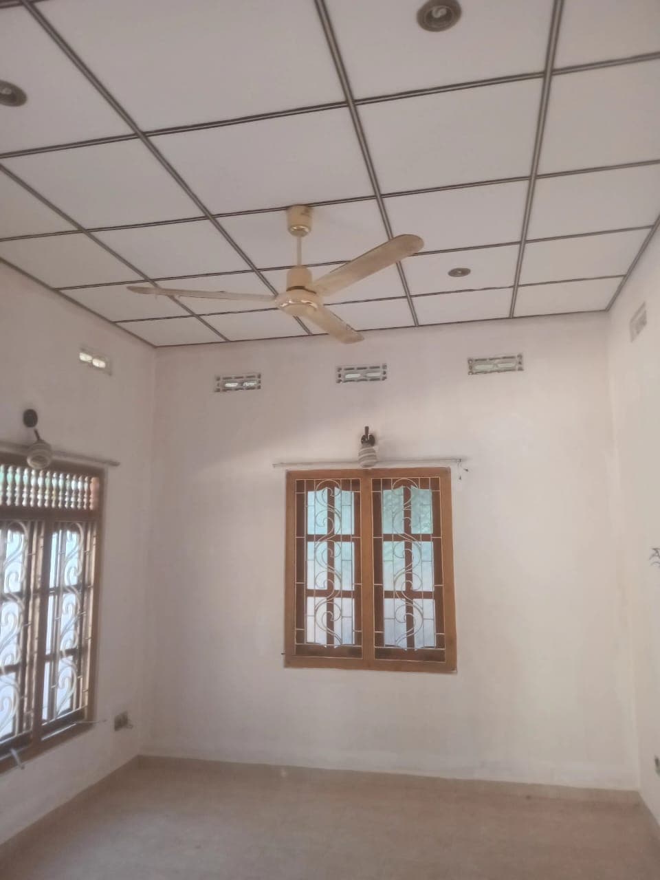 ceiling 2
